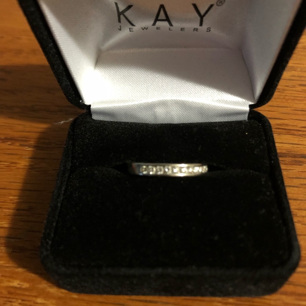 18K, WG, diamond band. Size 6